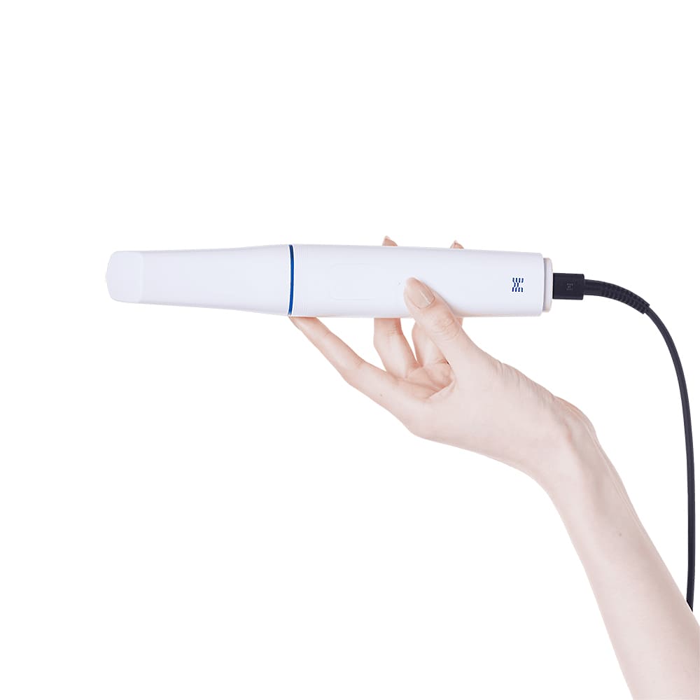 Medit i900 intraoral scanner for digital dental impressions